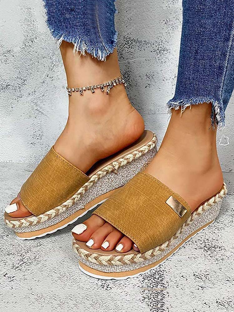 Chic Orthopedic Sandals with Unique Design
