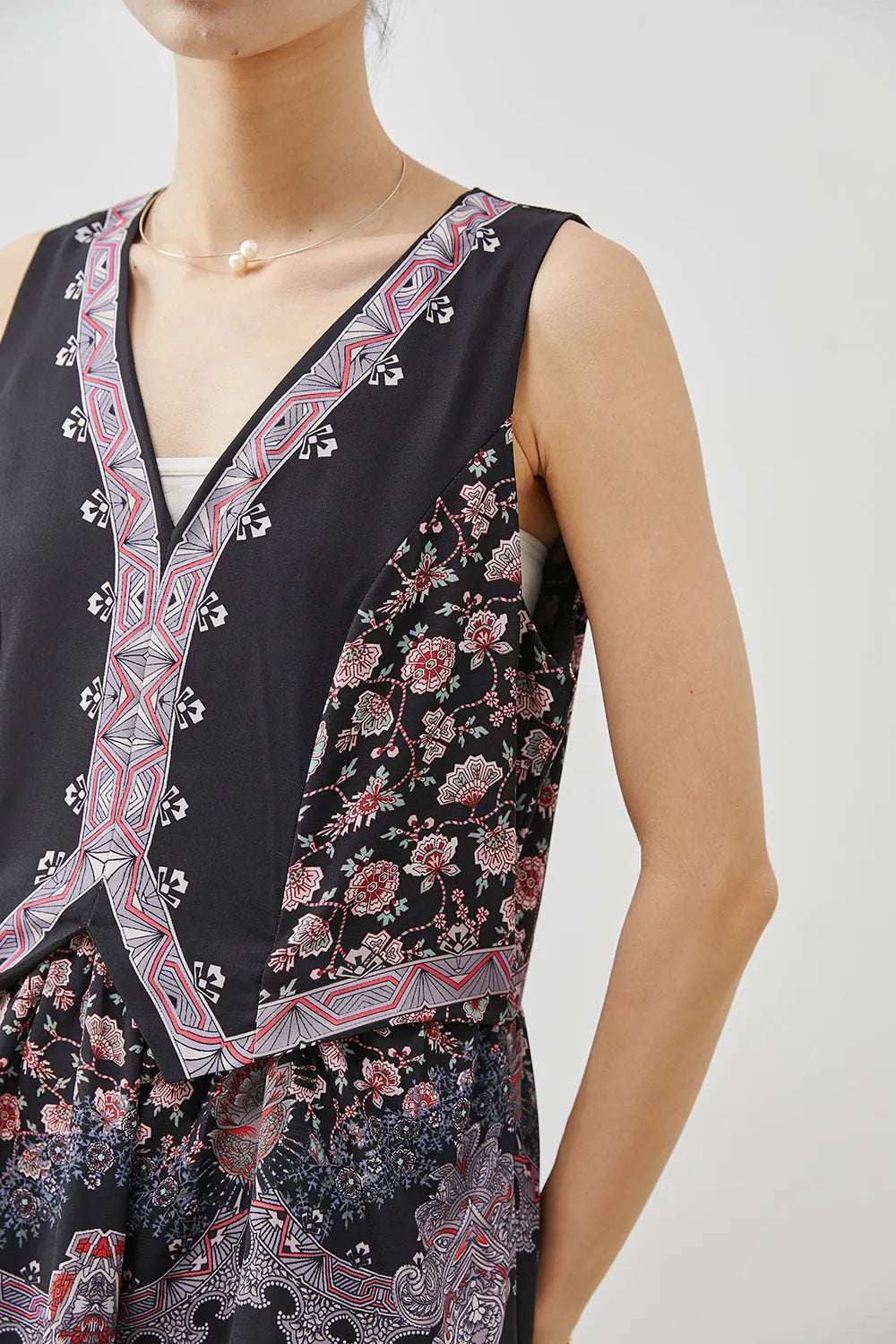 Sophisticated Dress with a Clean Classic Look