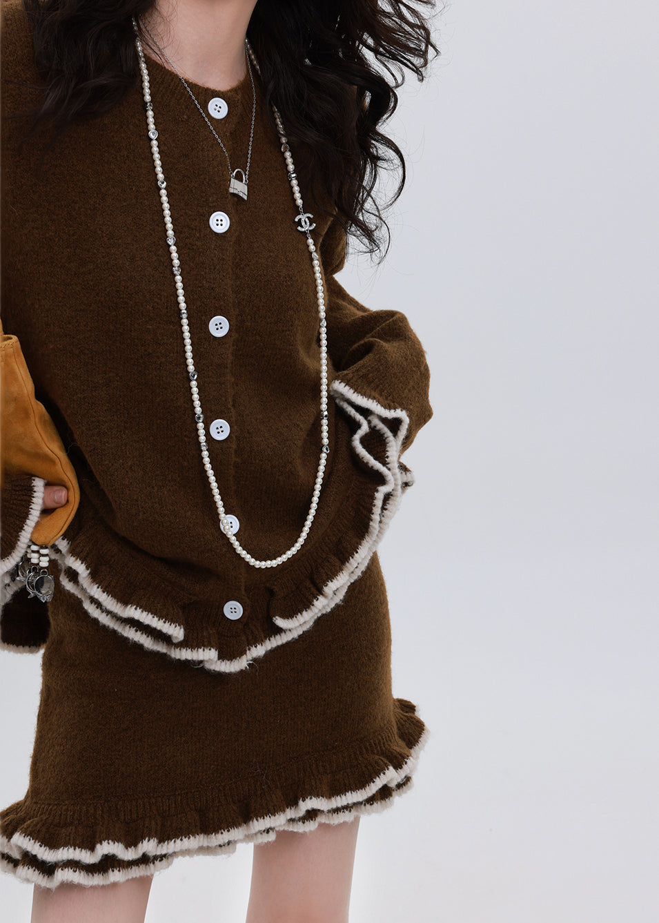Gracefully Styled Cardigan for Any Occasion