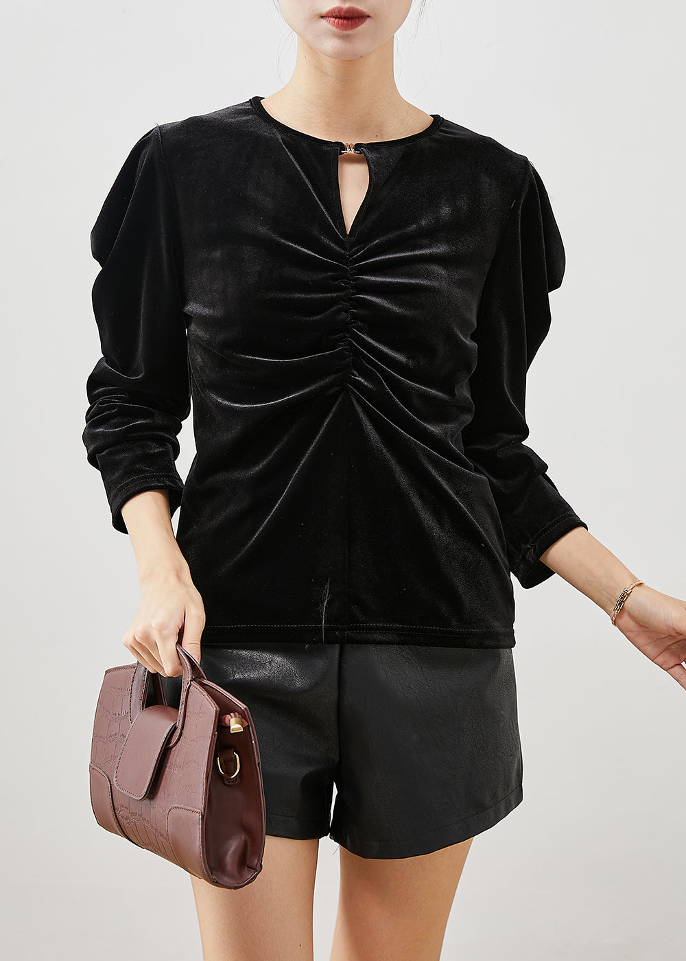 Gracefully Styled Shirt for Any Occasion