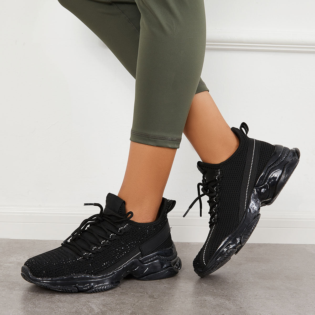 Classic Orthopedic Sneakers with Timeless Style