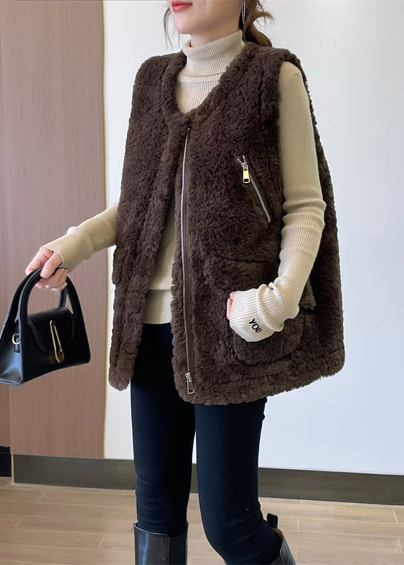 Well Tailored Garment with a Graceful Silhouette