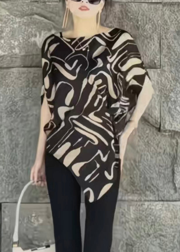 Sophisticated Blouse with a Clean Classic Look