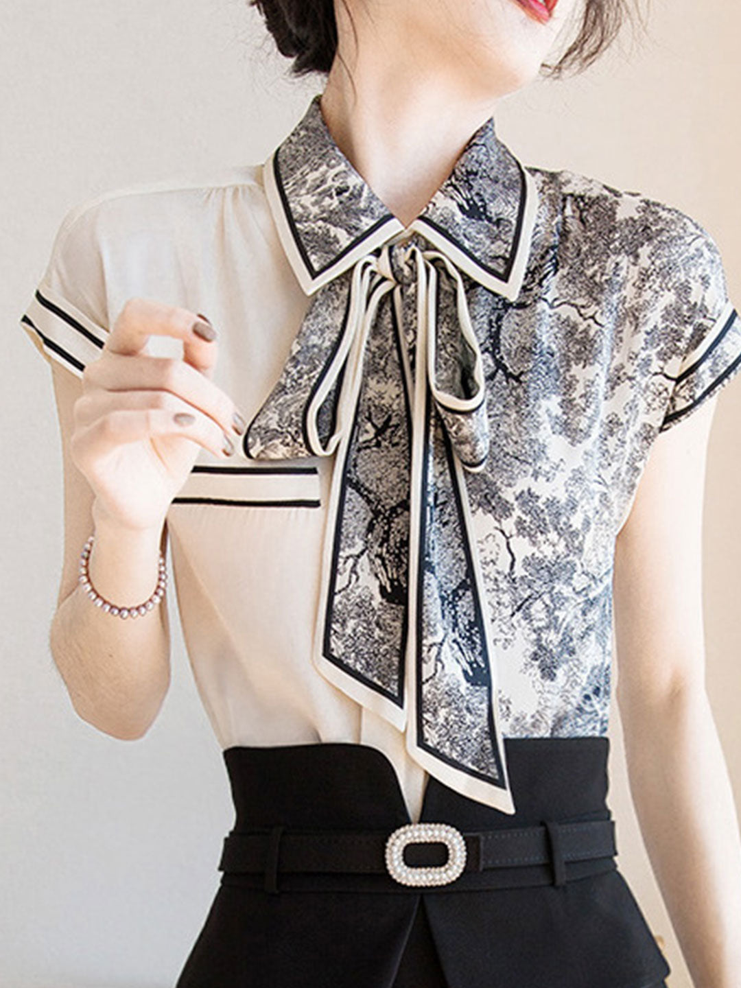 Elegantly Styled Shirt for Everyday Wear