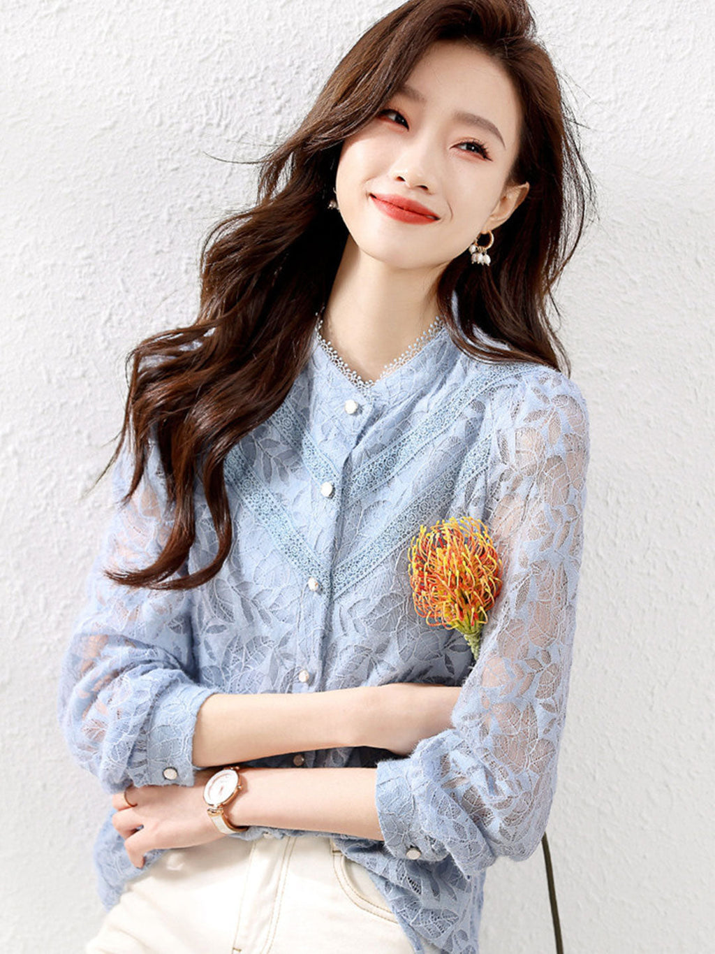 Well Tailored Shirt with a Graceful Silhouette