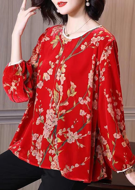 Effortlessly Elegant Top with a Timeless Design