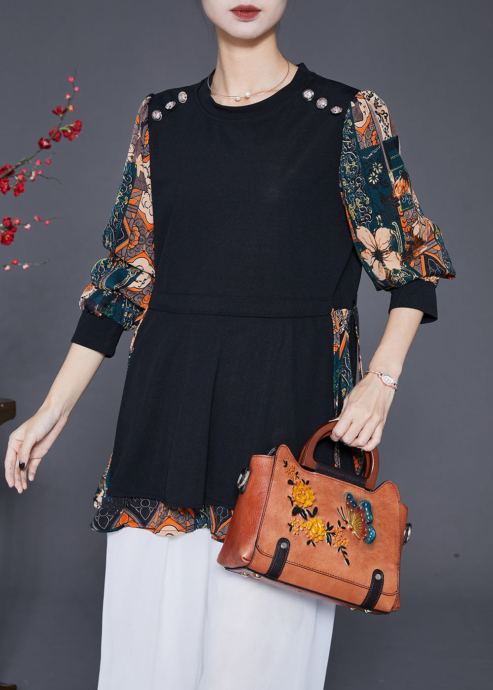Effortlessly Elegant Shirt with a Timeless Design