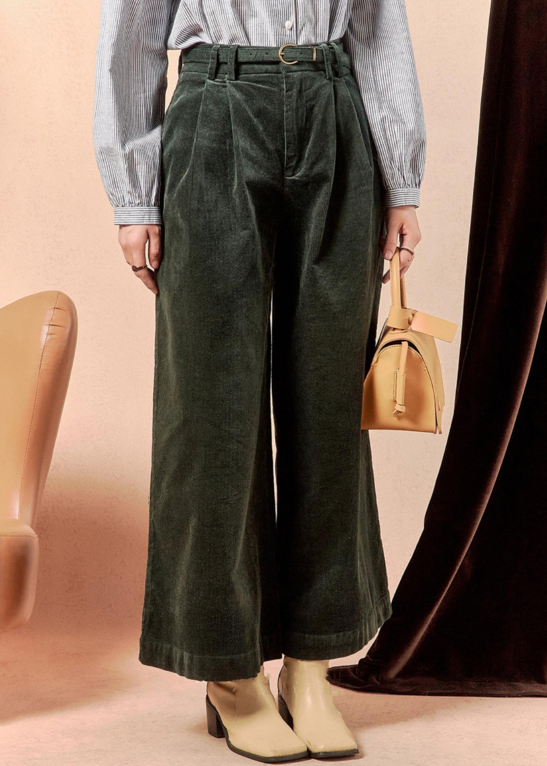 Sophisticated Pants with a Clean Classic Look
