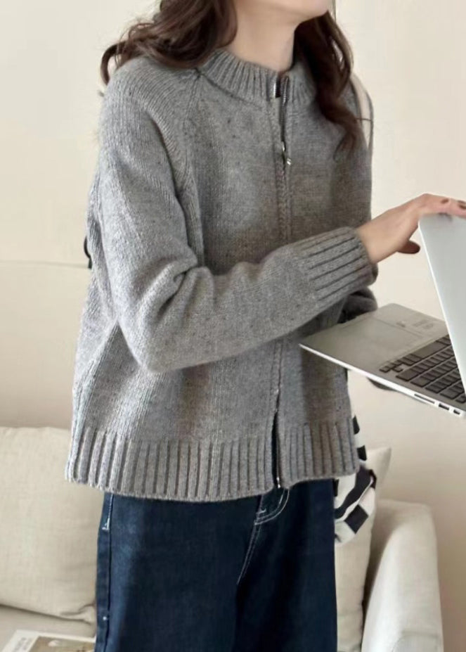 Elegantly Styled Coat for Everyday Wear