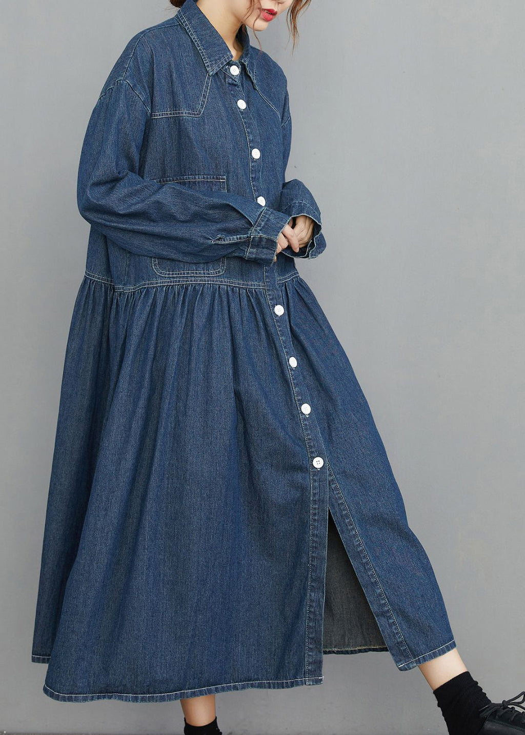 Classic Vintage Dress with a Flattering Fit