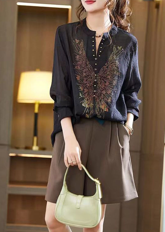 Effortlessly Elegant Shirt with a Timeless Design