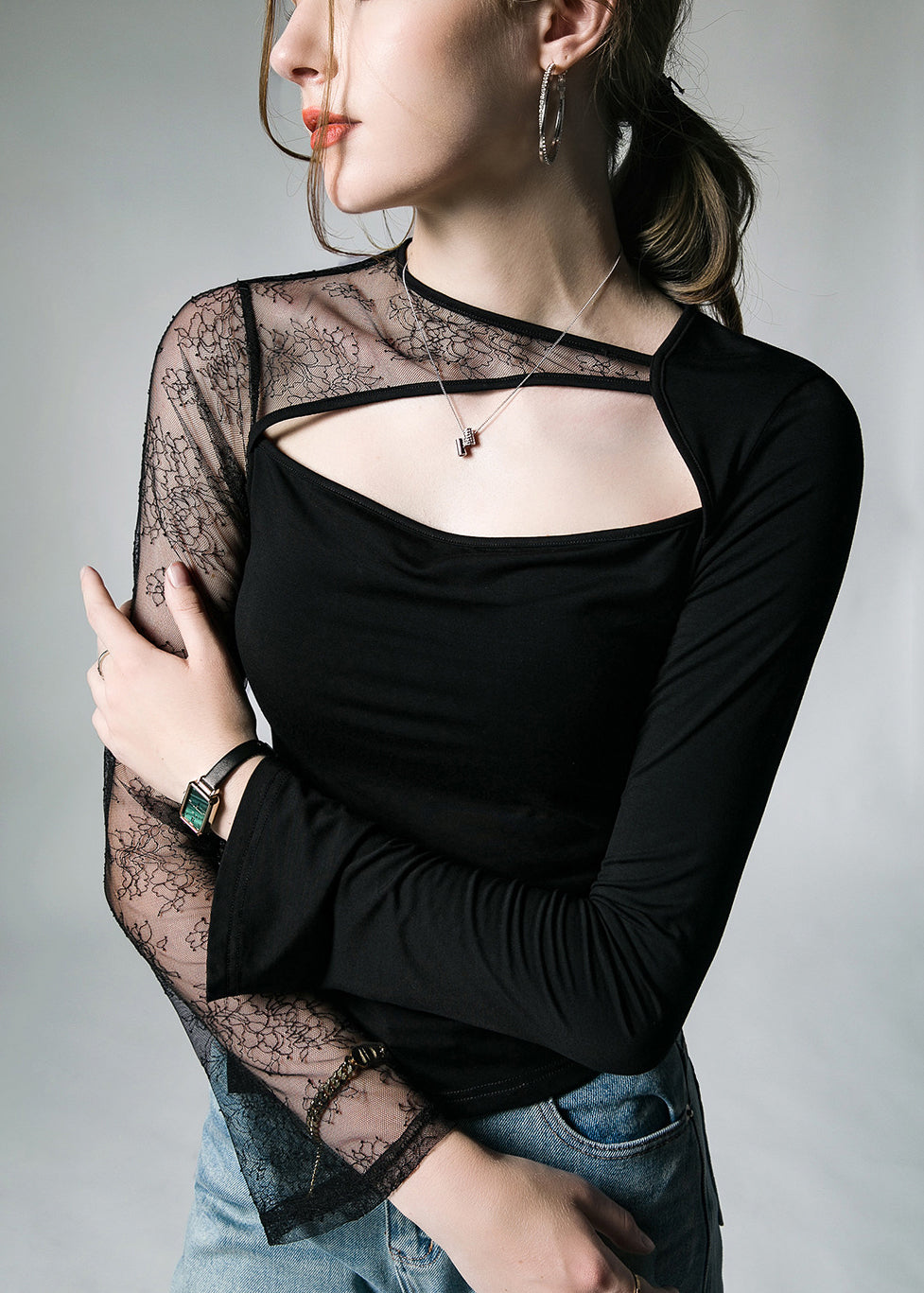 Effortlessly Elegant Shirt with a Timeless Design