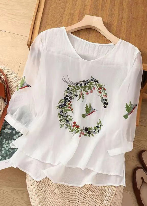 Classic Vintage Shirt with a Flattering Fit