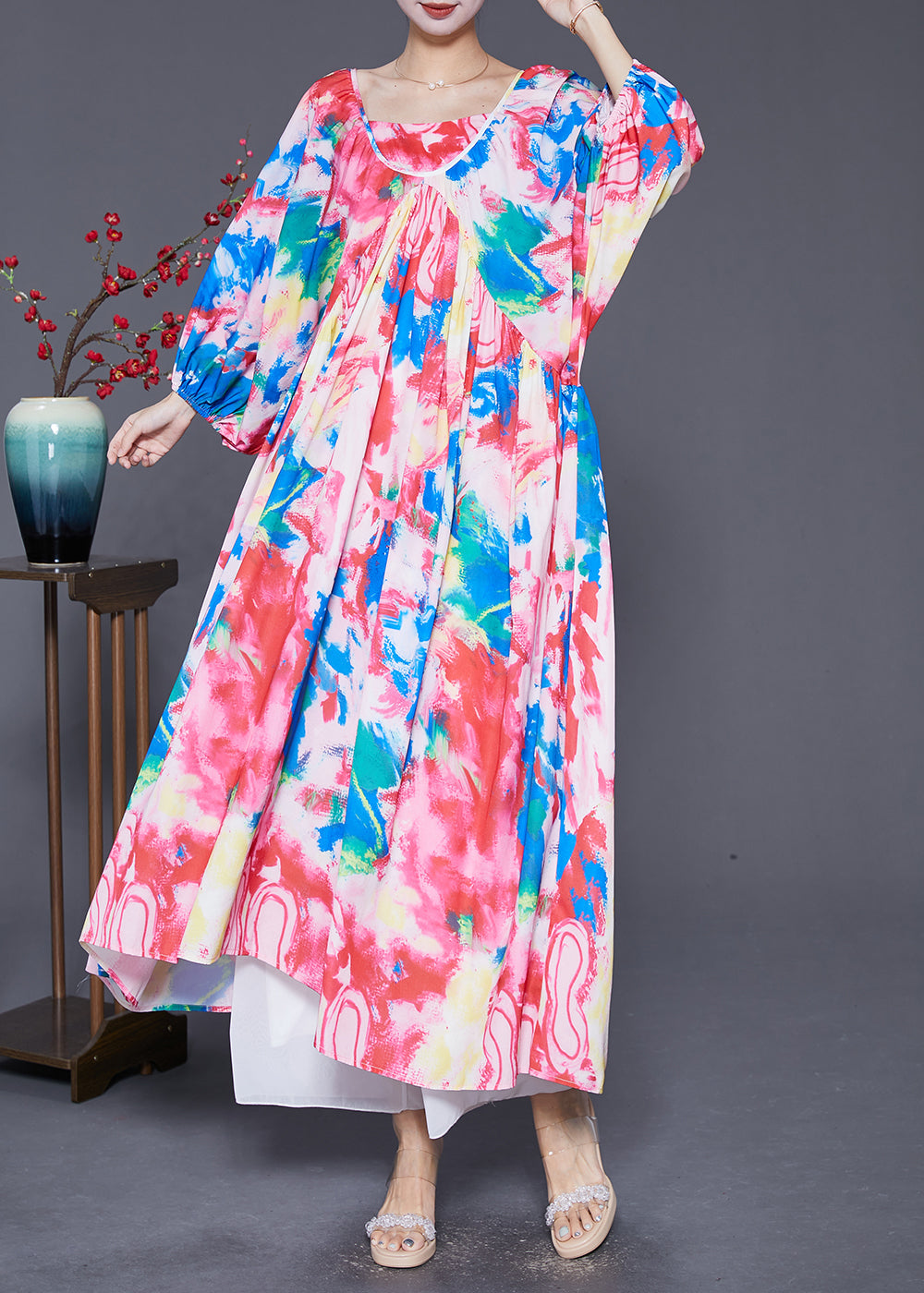 Classic Vintage Dress with a Flattering Fit