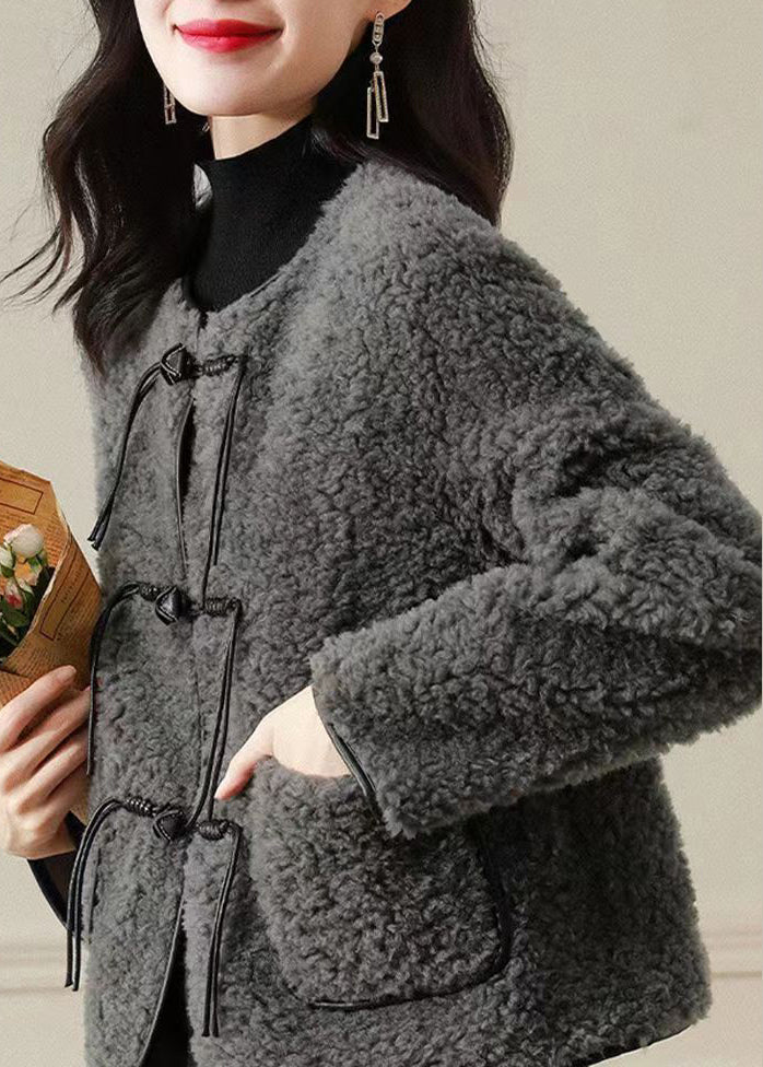 Classic Vintage Coat with a Flattering Fit
