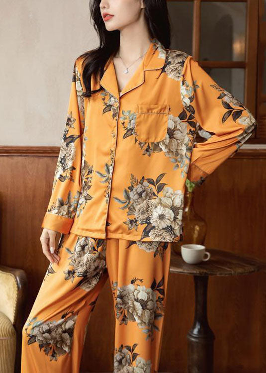 Finely Styled Garment with a Classic Vintage Look