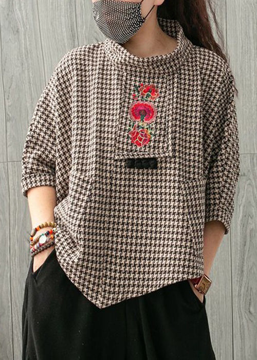 Effortlessly Elegant Top with a Timeless Design