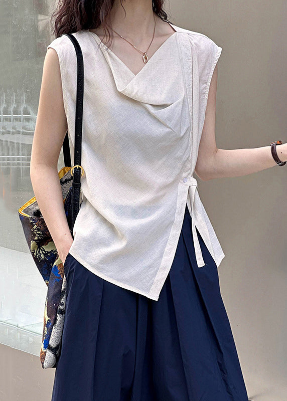 Sophisticated Blouse with a Clean Classic Look