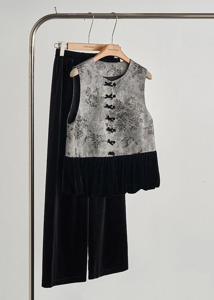 Sophisticated Garment with a Clean Classic Look