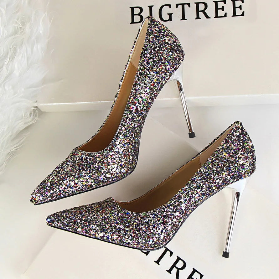 Chic Orthopedic Heels with Unique Design