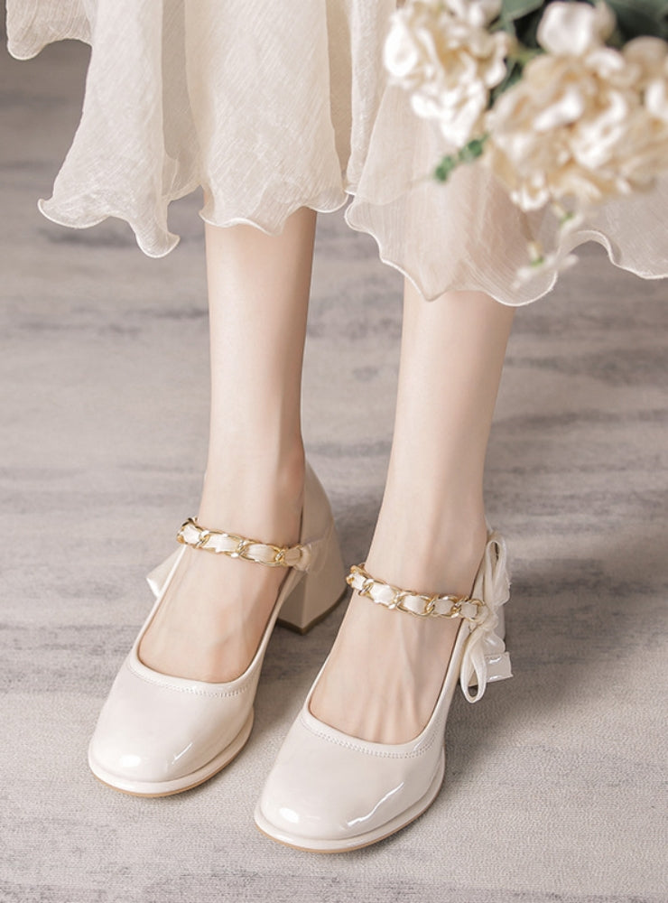 Graceful Orthopedic Shoes for Modern Look