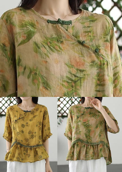 A Vintage Style Shirt with Delicate Timeless Details