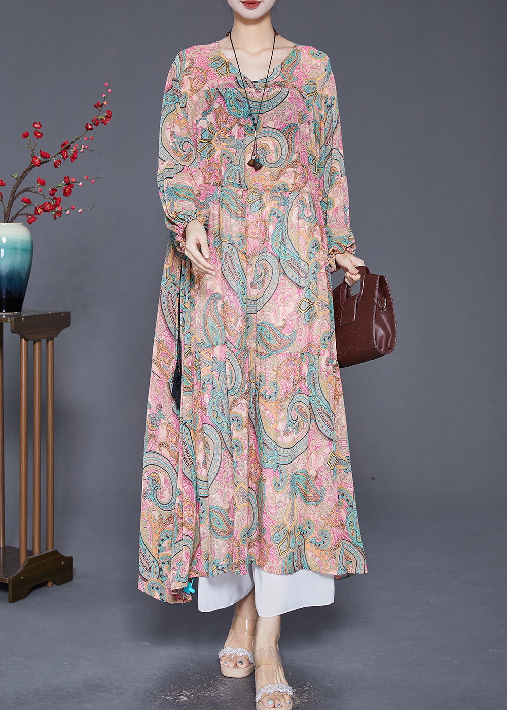 Classic Vintage & Enduringly Stylish Dress