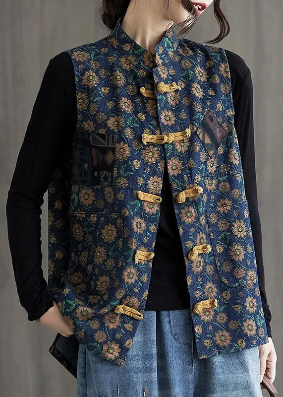 Classic Vintage Coat with a Flattering Fit