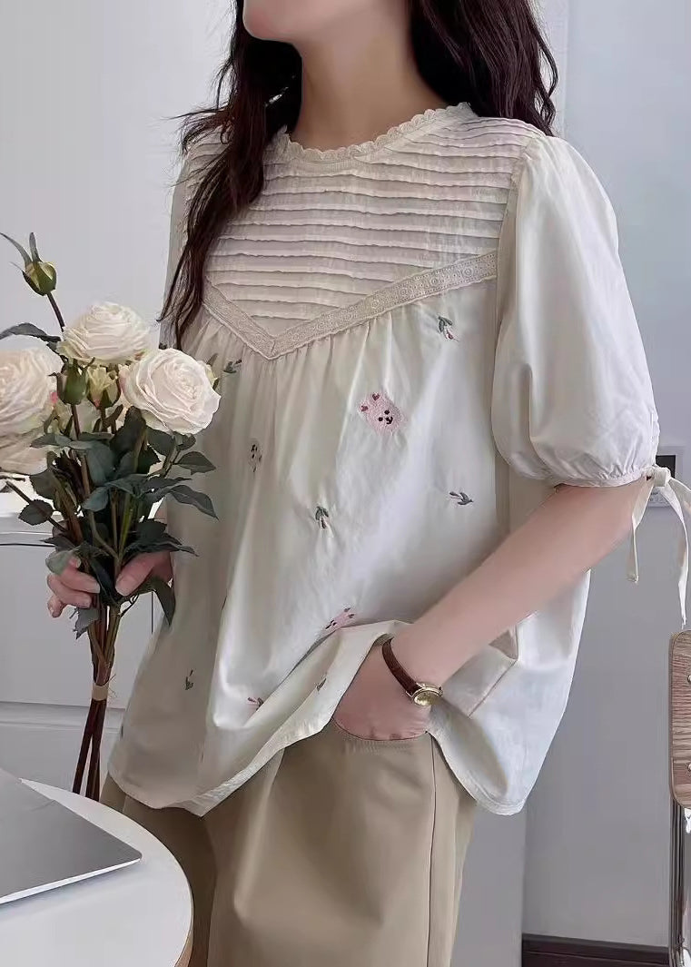 Classic Vintage Shirt with a Flattering Fit