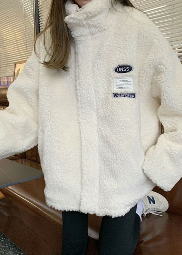 Elegantly Styled Coat for Everyday Wear