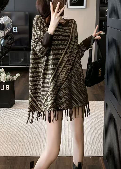 Effortlessly Elegant Sweater with a Timeless Design