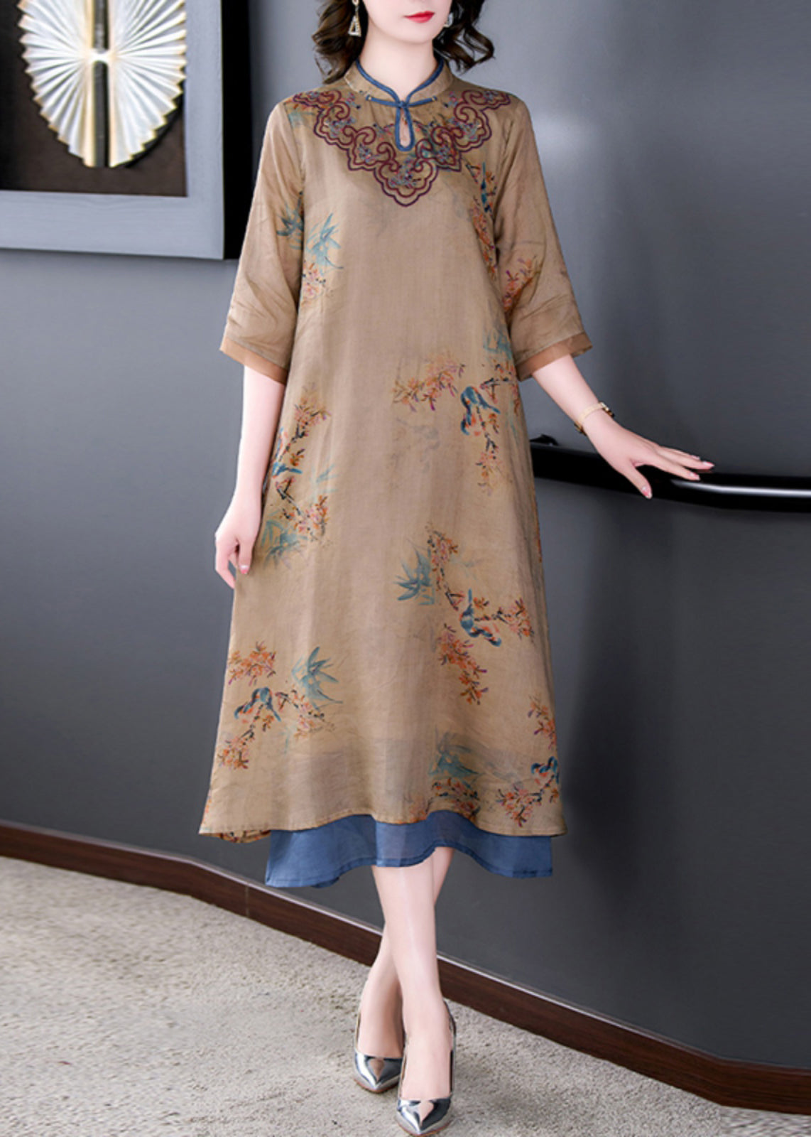 Sophisticated Dress with a Clean Classic Look