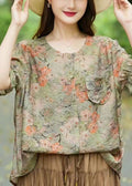 Classic Vintage Shirt with a Flattering Fit