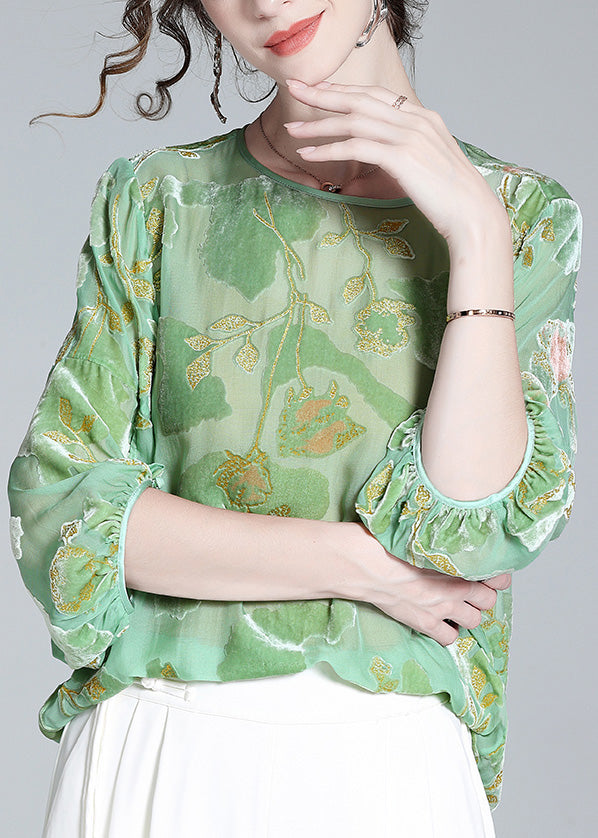 Beautifully Finished Top in a Timeless Design