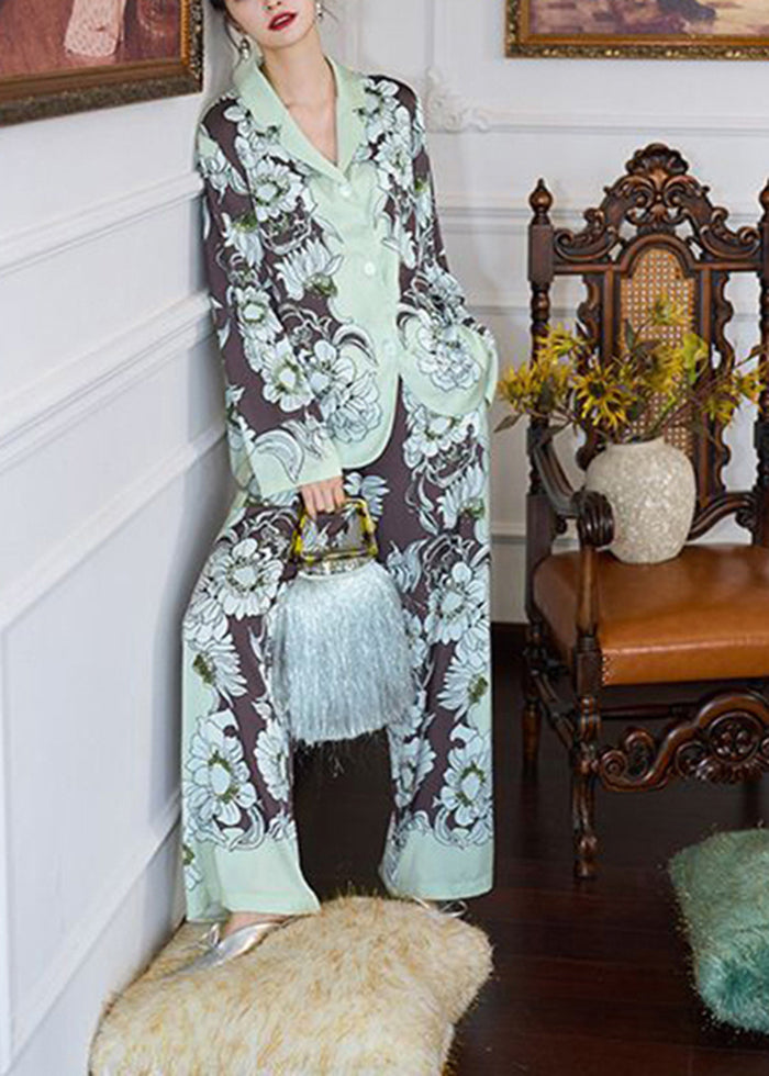 Vintage Style Garment with a Modern Fit