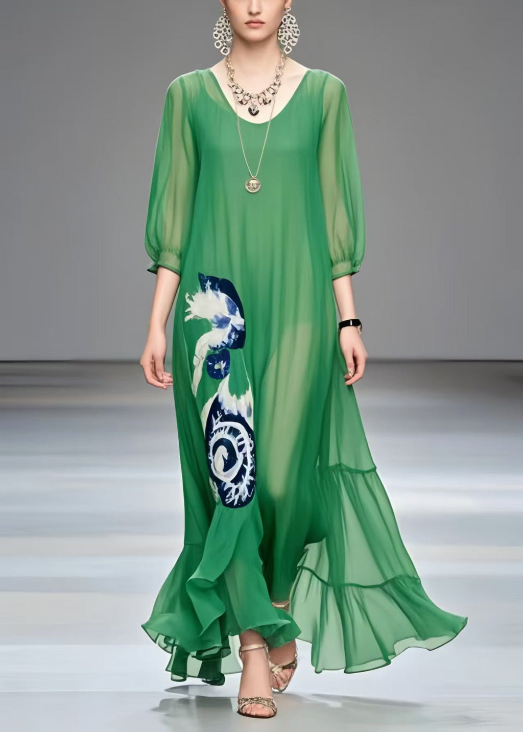 Classic Vintage Dress with a Flattering Fit