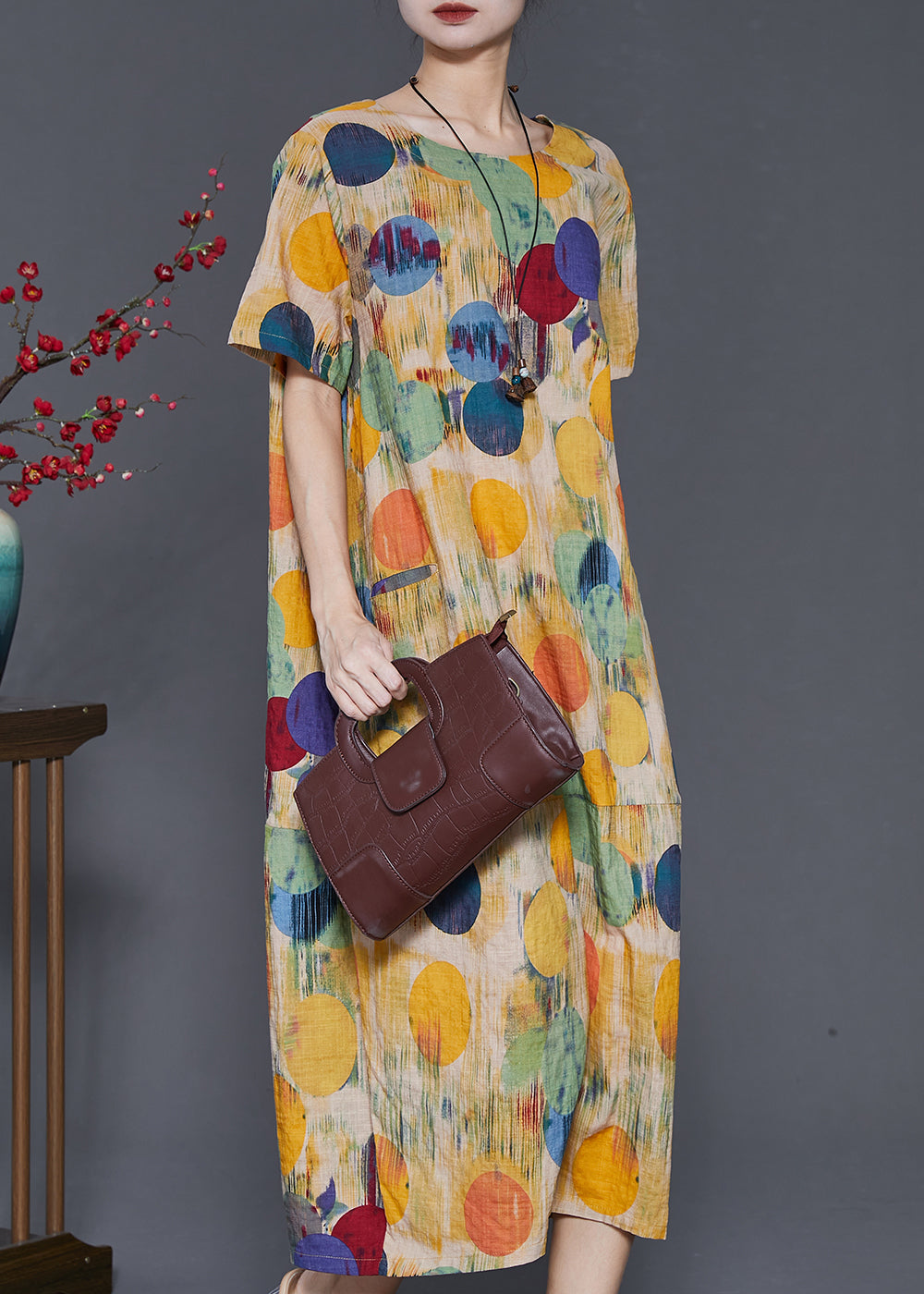 Well Tailored Dress with a Graceful Silhouette