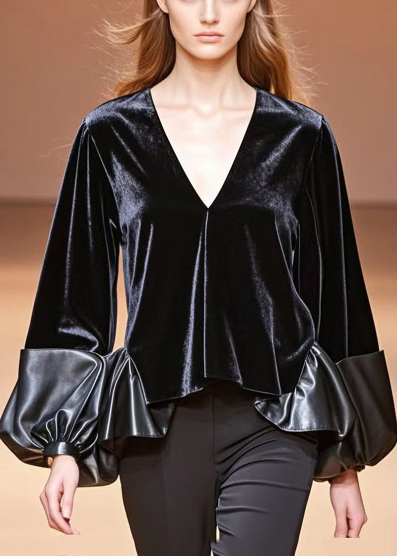 Effortlessly Elegant Top with a Timeless Design