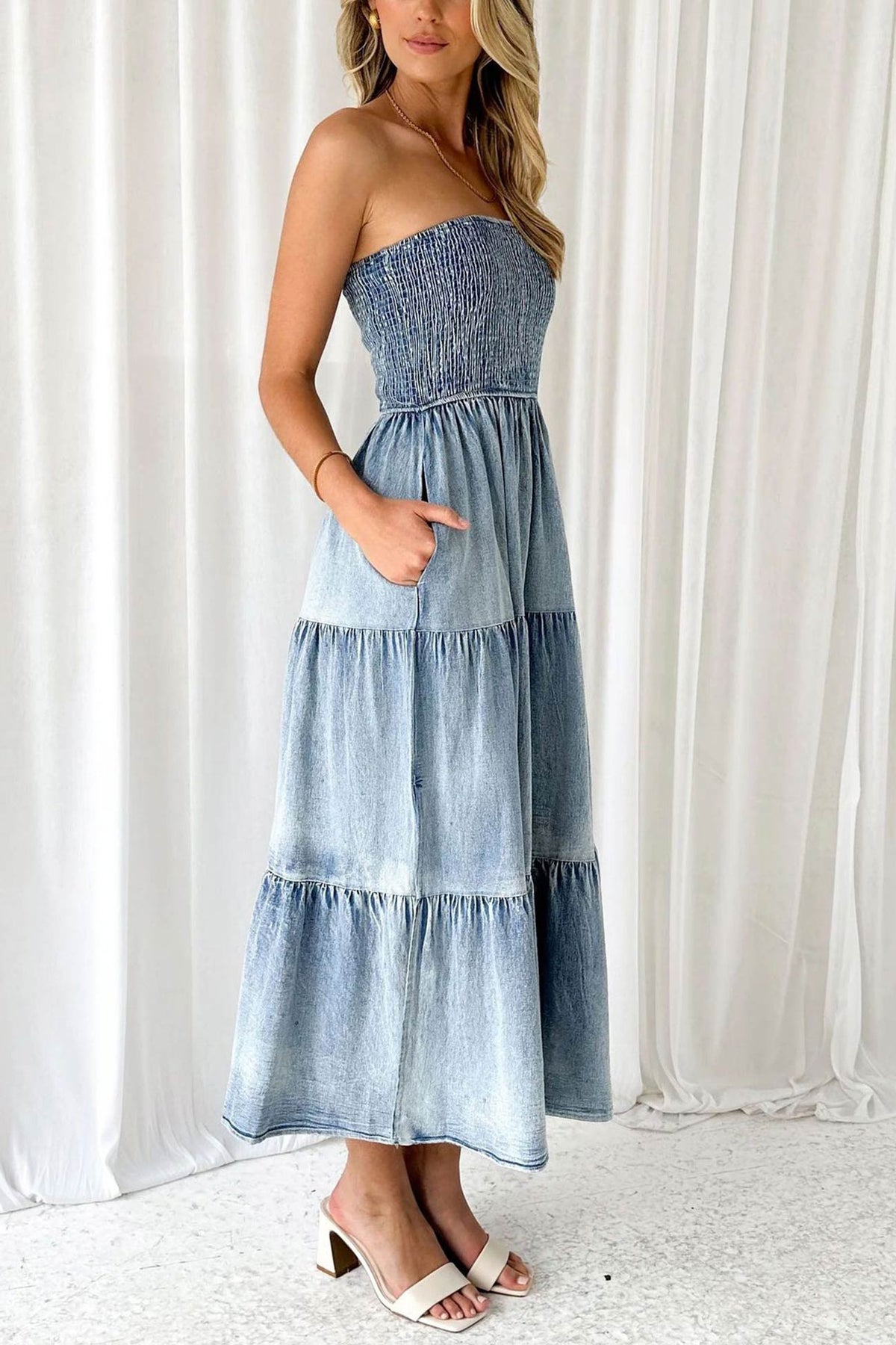 Classic Vintage & Enduringly Stylish Dress