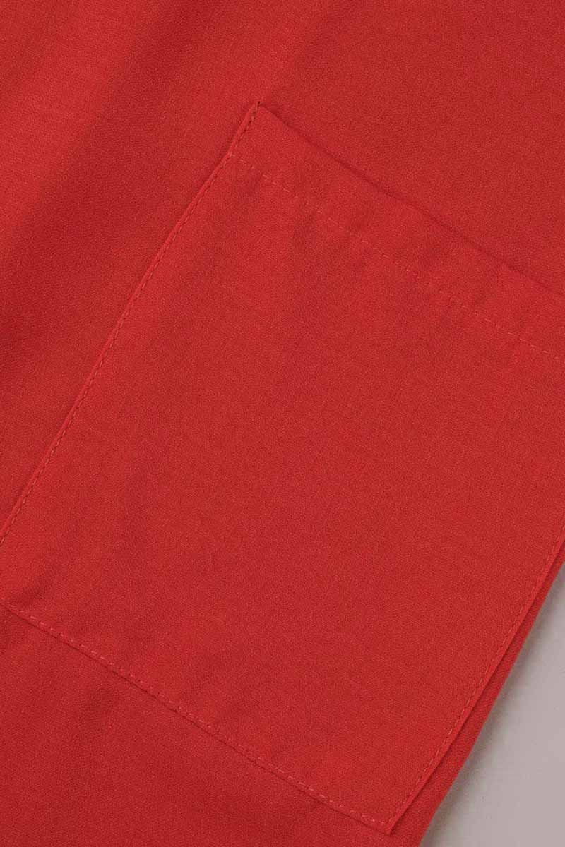 Sophisticated Garment with a Clean Classic Look