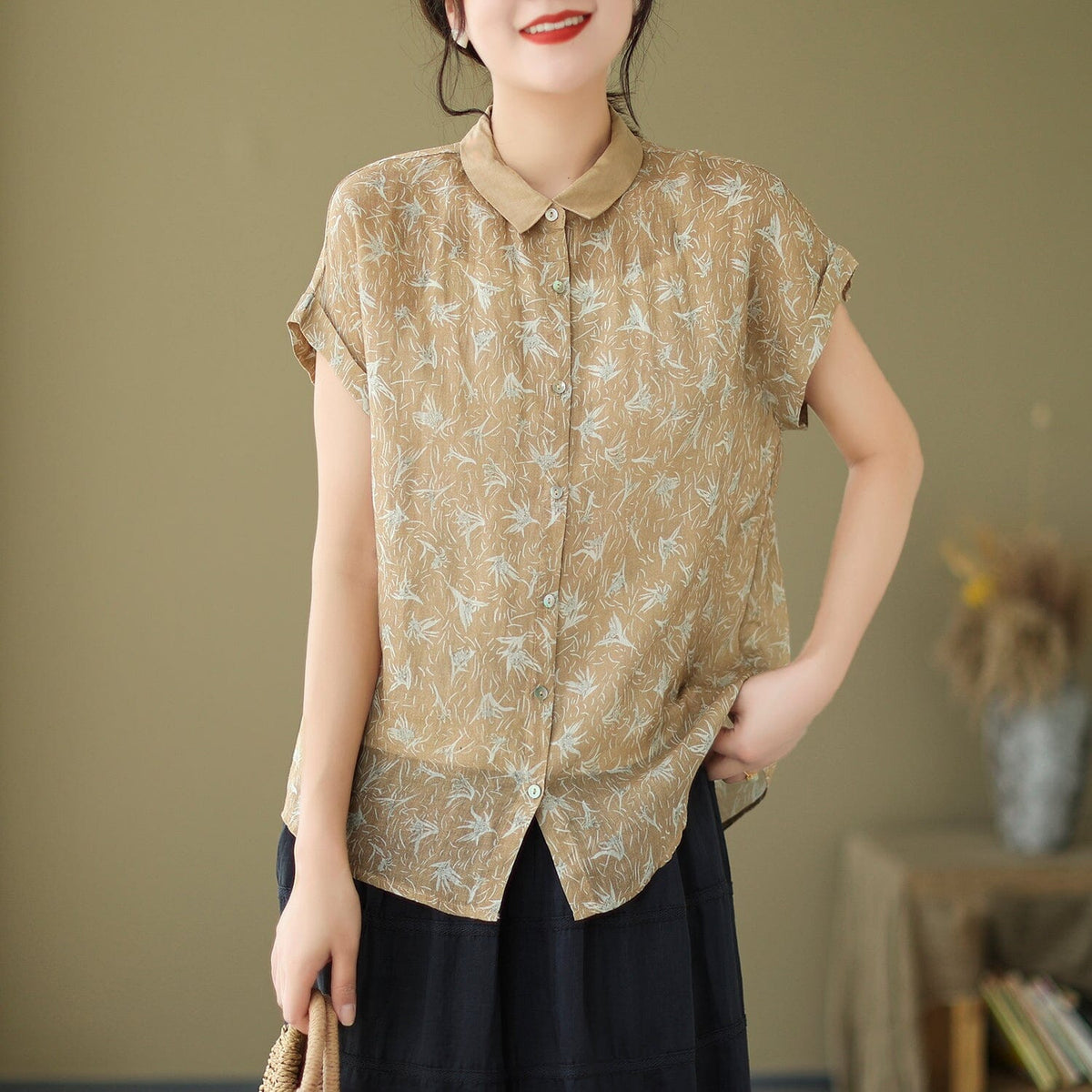 Sophisticated Blouse with a Clean Classic Look