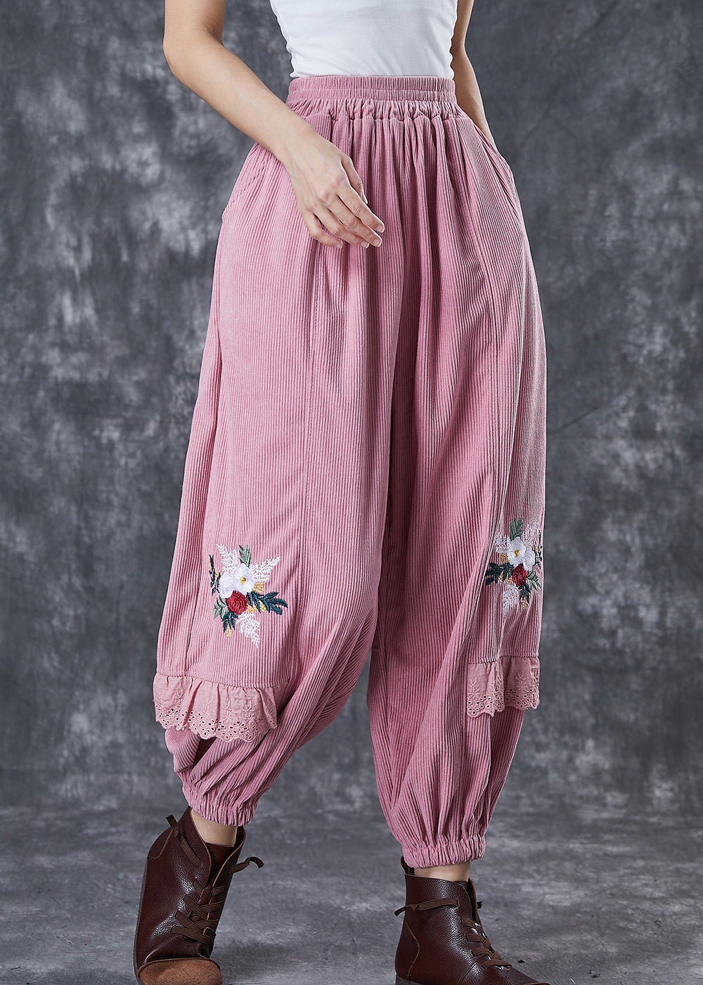 Elegantly Styled Pants for Everyday Wear