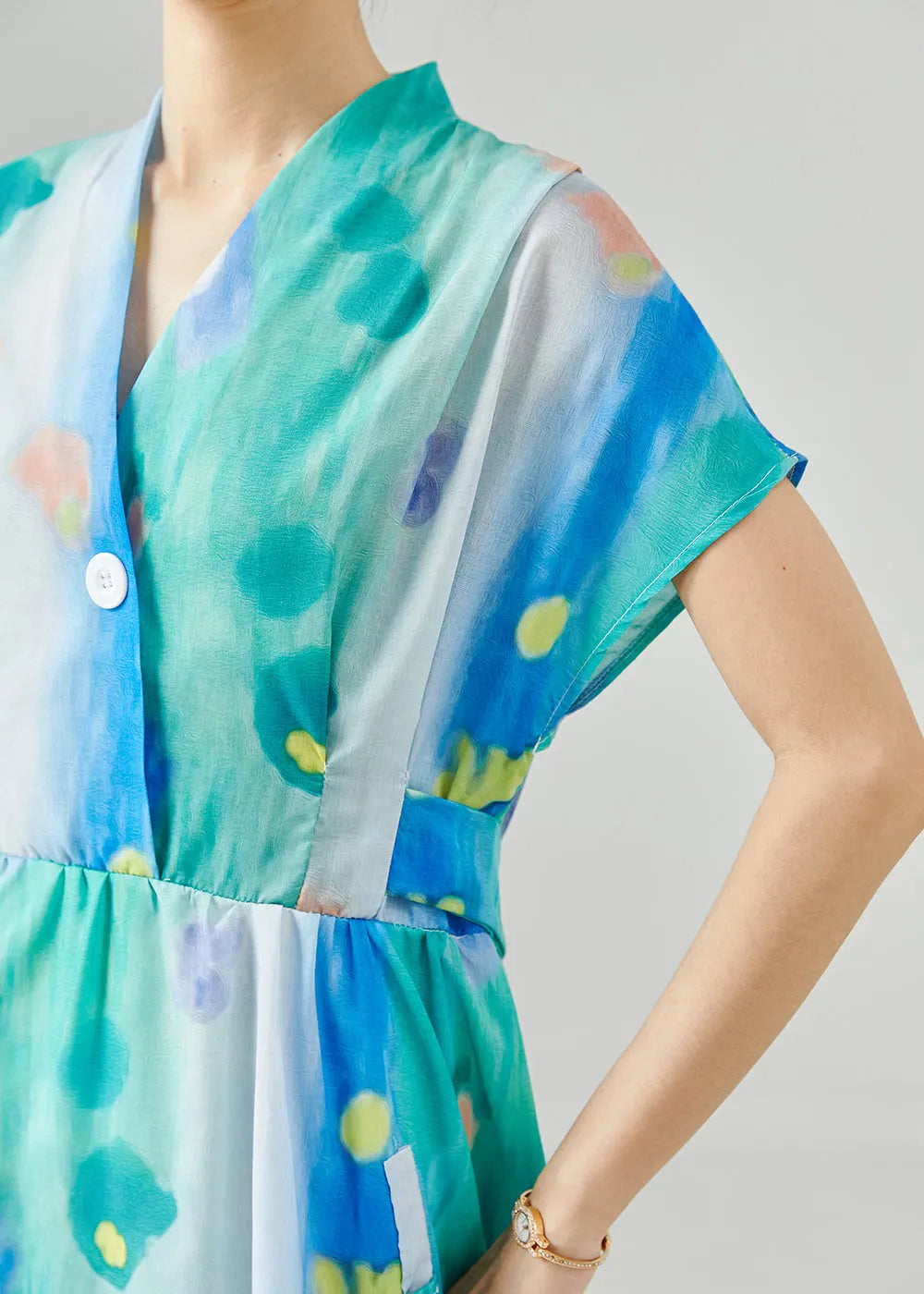 Polished Dress with an Effortless Classic Look
