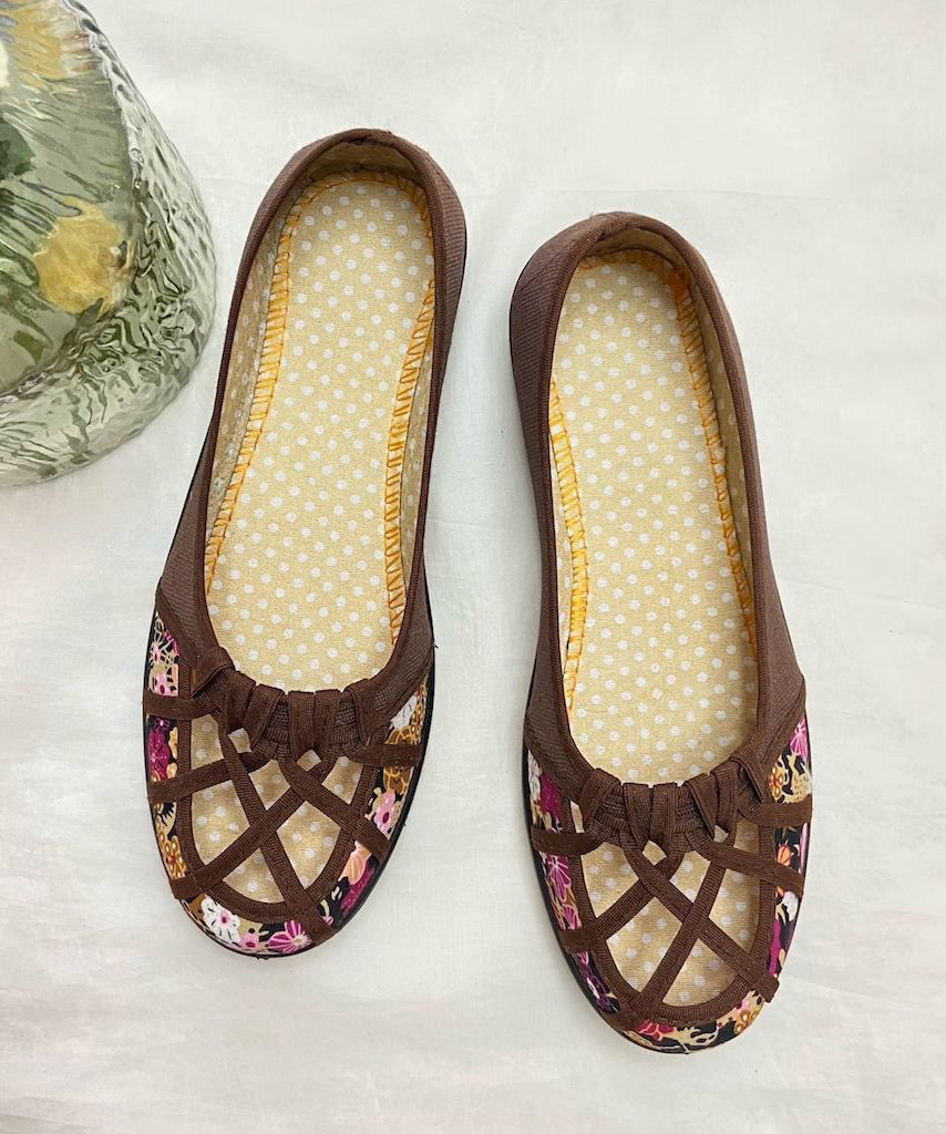 Chic Orthopedic Shoes with Unique Design