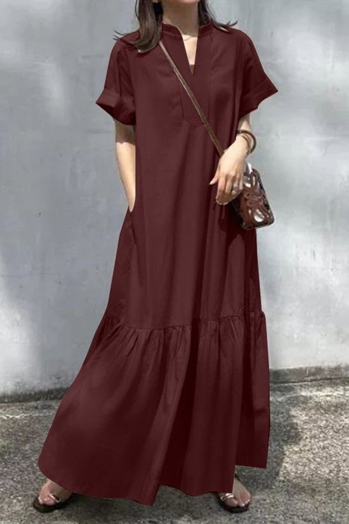 Beautifully Finished Dress in a Timeless Design