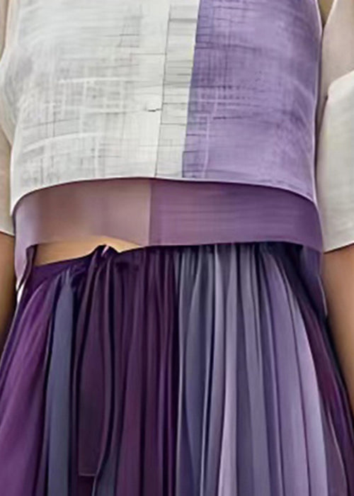 Well Tailored Top with a Graceful Silhouette