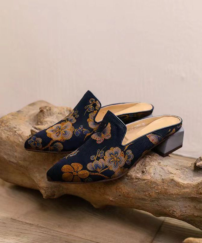 Chic Orthopedic Sandals with Unique Design