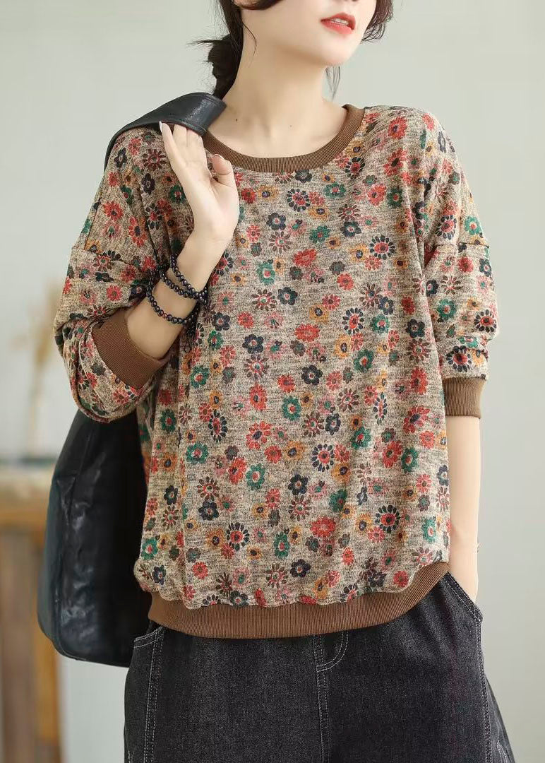 Classic Vintage Sweater with a Flattering Fit