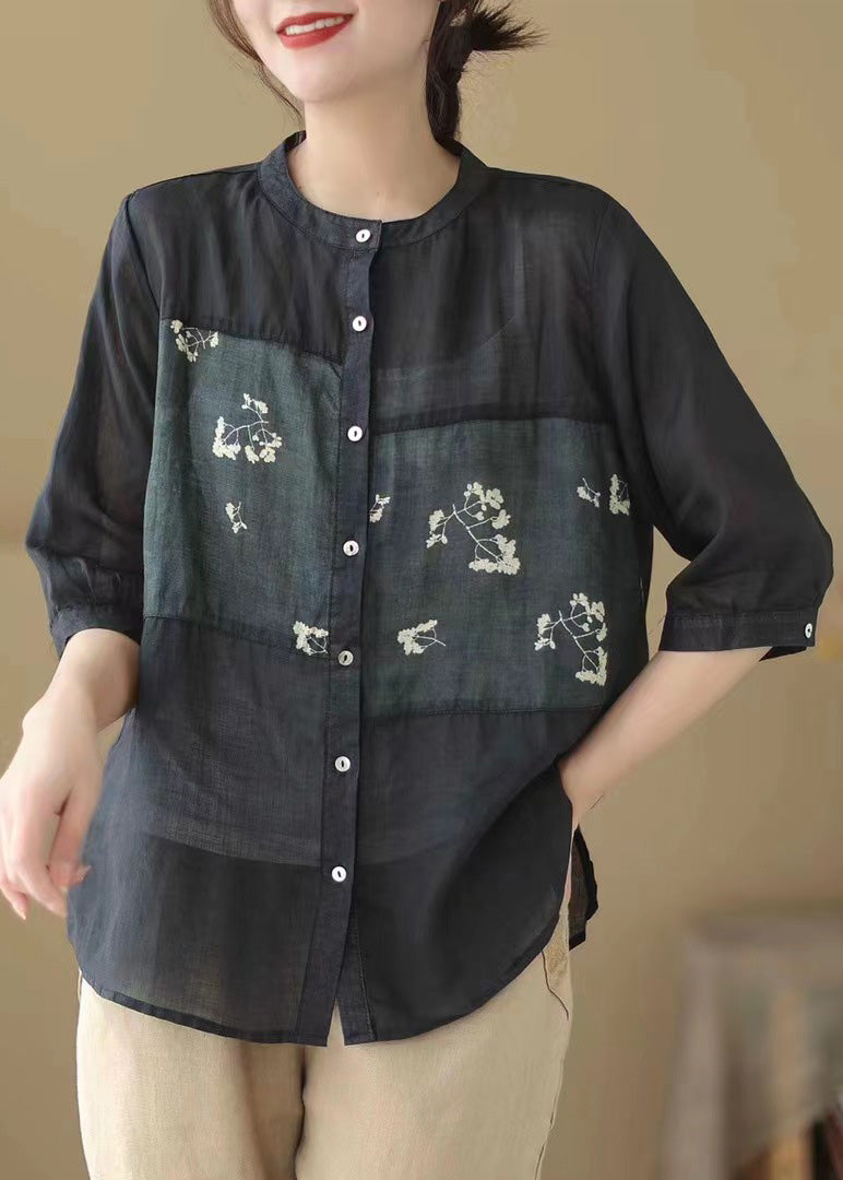 Classic Vintage Shirt with a Flattering Fit