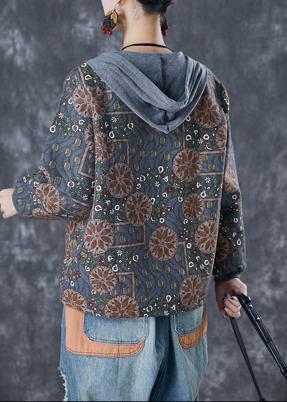 Elegantly Styled Jacket for Everyday Wear